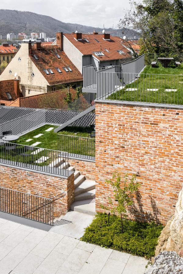 Kai 36 - Hotel Zwischen Fels Und Fluss Graz Eksteriør billede The roof terrace