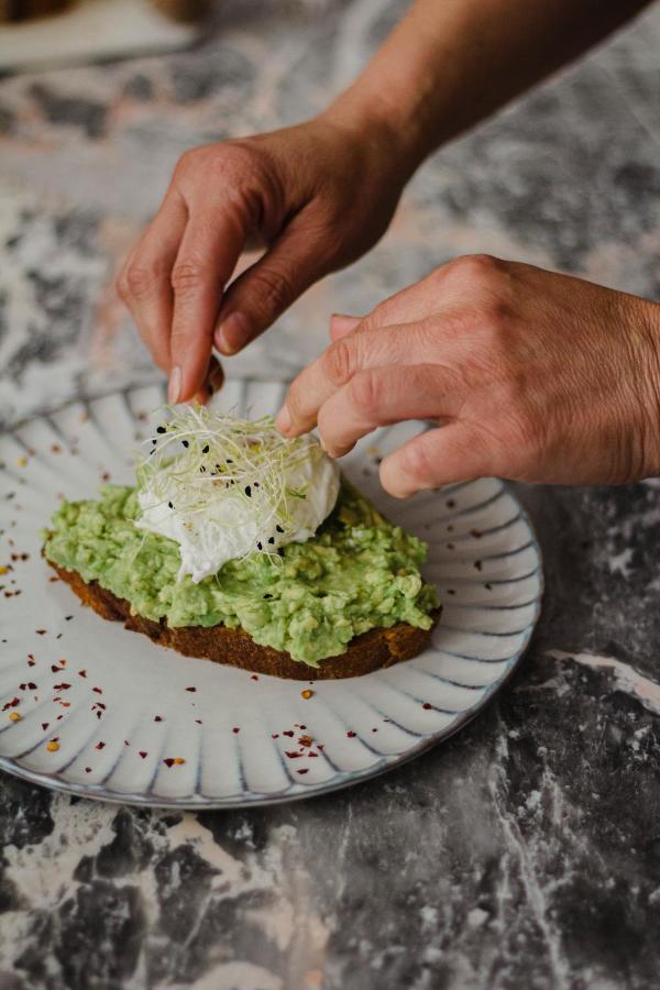 Kai 36 - Hotel Zwischen Fels Und Fluss Graz Eksteriør billede Avocado toast