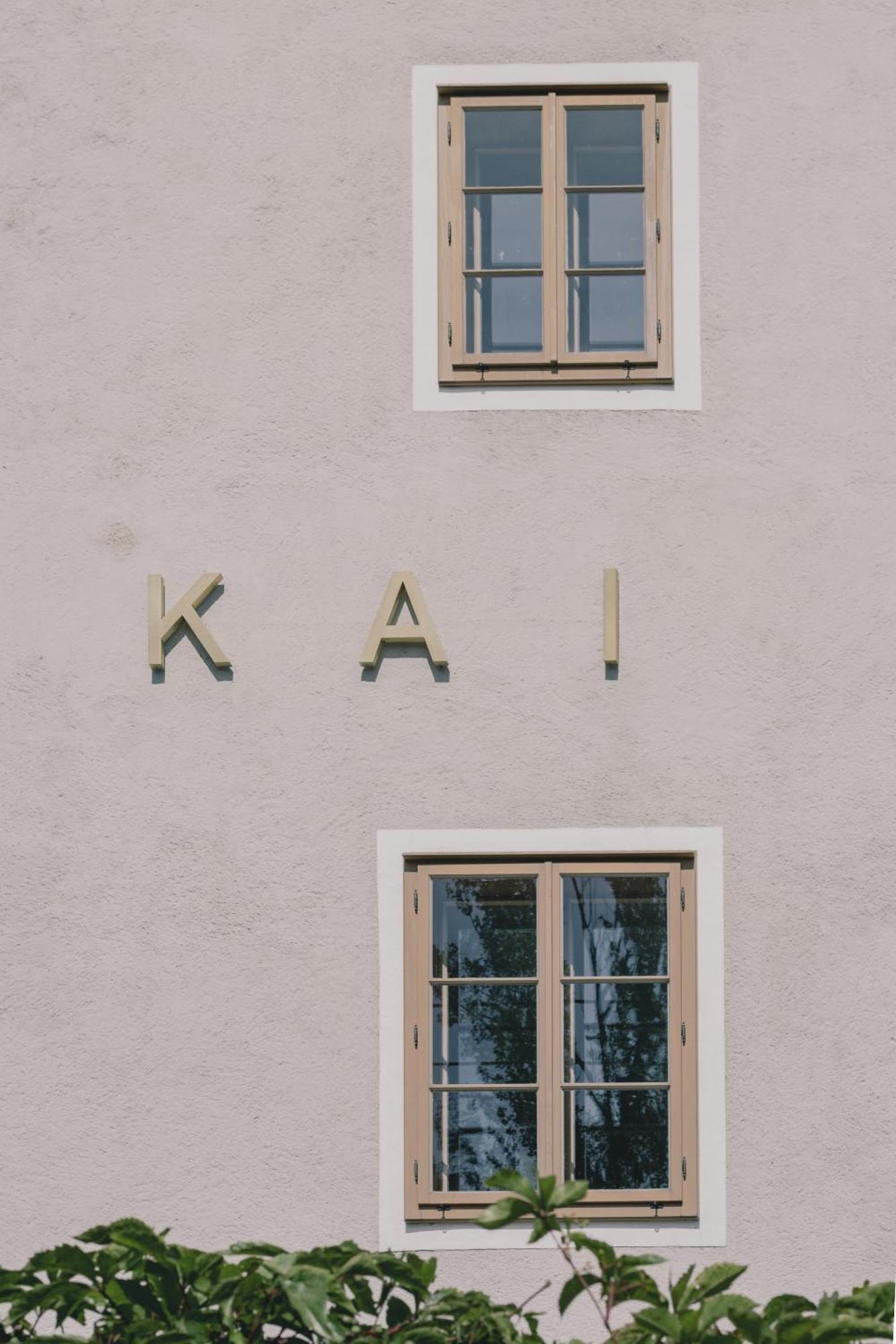 Kai 36 - Hotel Zwischen Fels Und Fluss Graz Eksteriør billede The name of the house on the wall